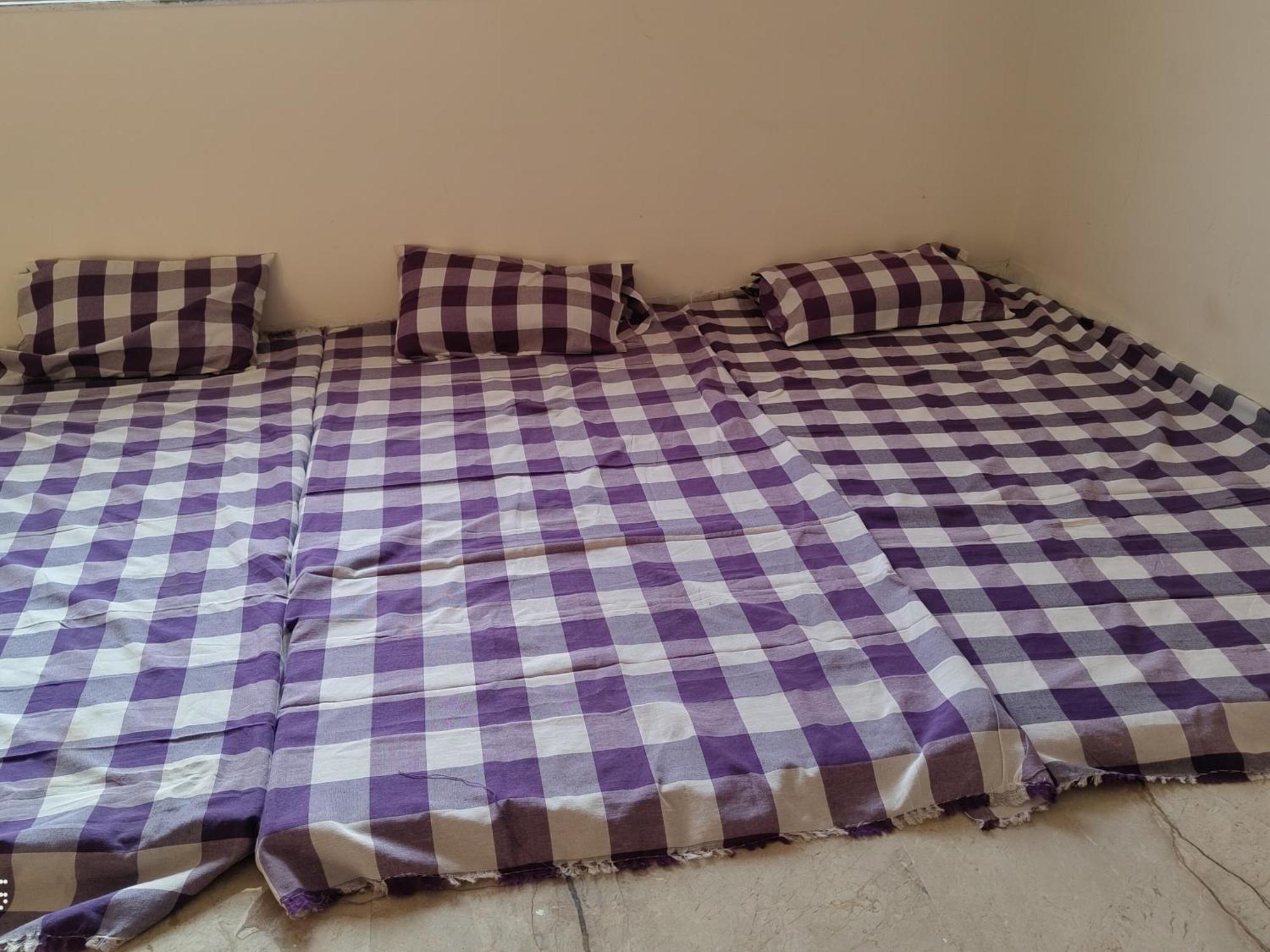 Hotel Aadishkti Bhakt Nivas Tuljapur Zimmer foto